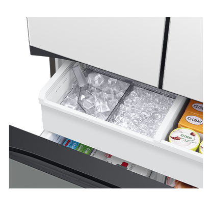 Refrigerador Bespoke 24' cúbicos con Fabricador Dual de hielo